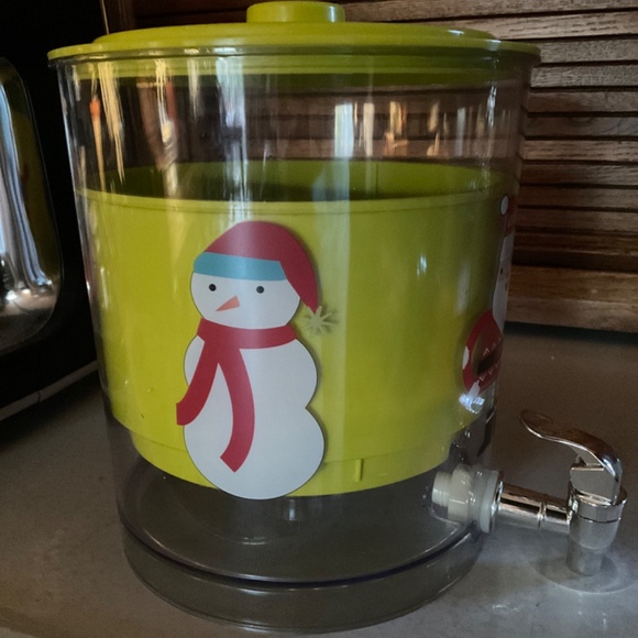 Holiday beverage dispenser - Picture 4 of 7